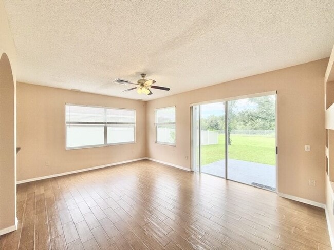 Building Photo - 1647 Gray Bark Dr