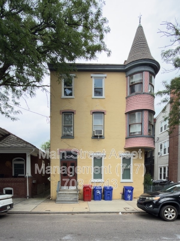 Building Photo - 59 King St