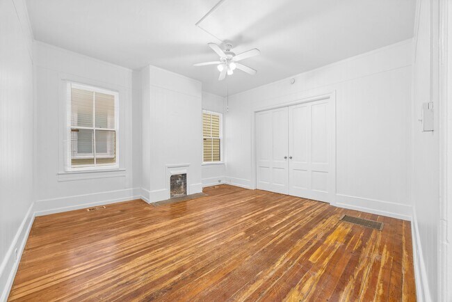 Building Photo - 112 E Anderson St