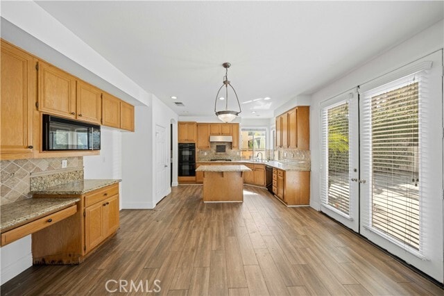 Building Photo - 16190 Vermeer Dr