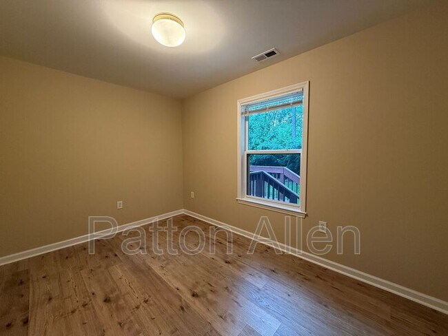 Building Photo - 115 Starnes Cove Rd