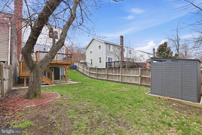 Building Photo - 2306 Riverview Terrace