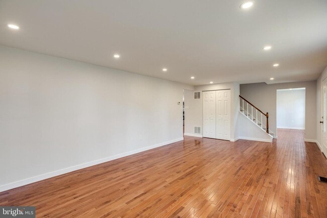 Building Photo - 9003 Fox Lair Dr