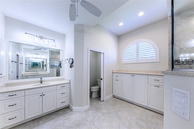 Building Photo - 566 Port Bendres Dr