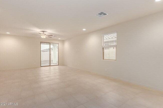 Building Photo - 8755 W Solano Dr