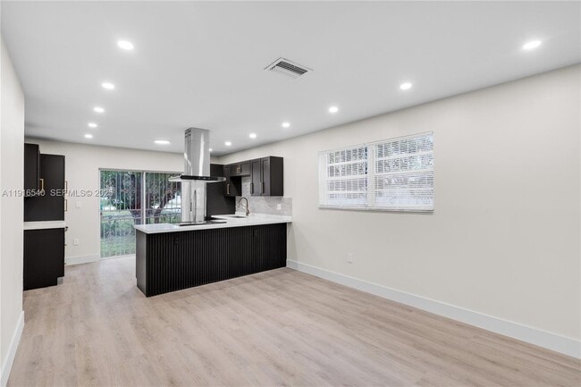 Building Photo - 1253 NW 44th St