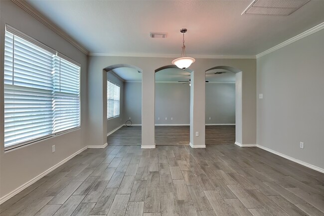 Building Photo - 417 Mystic Trail Loop