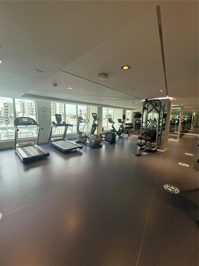 Building Photo - 4250 Biscayne Blvd