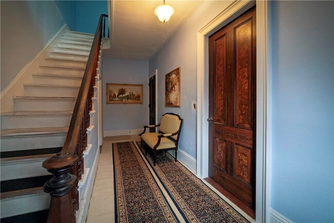 Building Photo - 41 Chapel St