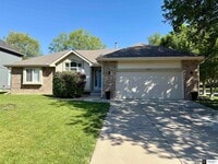 Building Photo - 2902 Blackhawk Dr