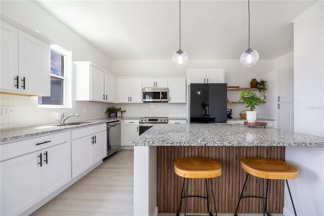 Building Photo - 8688 Sportsman Lp