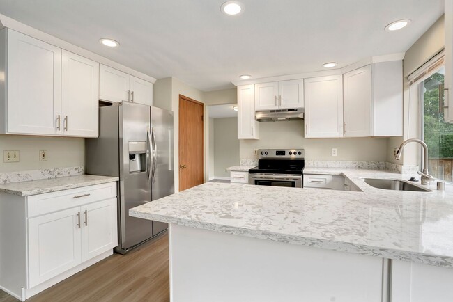 Building Photo - 3 Bedroom Home in Lake Stevens!
