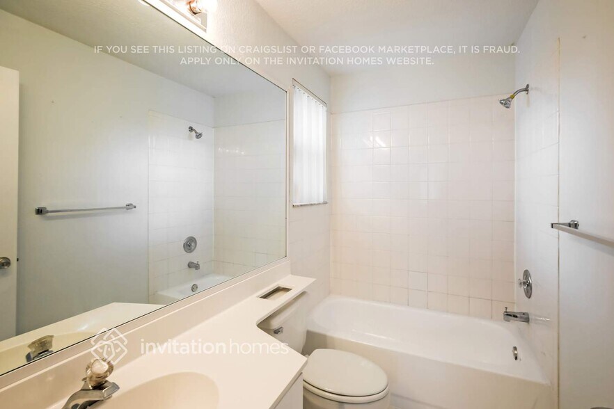 Building Photo - 15678 SW 112th Dr