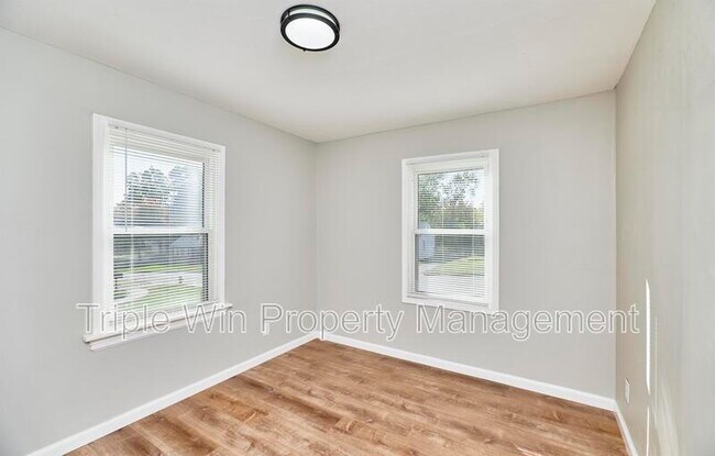 Building Photo - 10315 St Arthur Ln