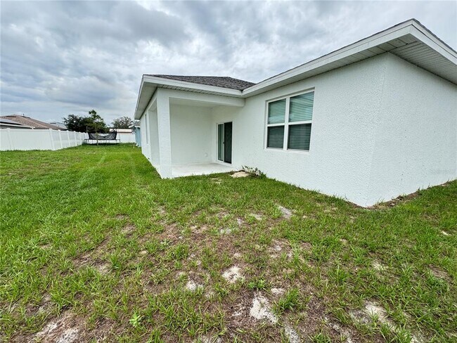 Building Photo - 13 Zinnia Ln