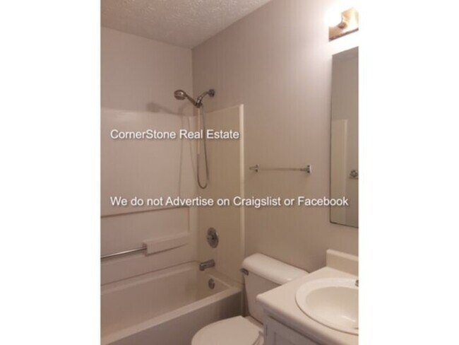 Building Photo - 6701 Pin Oak Ln