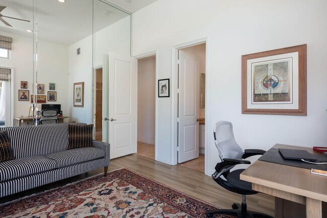 Building Photo - 1615 Savvy Ct