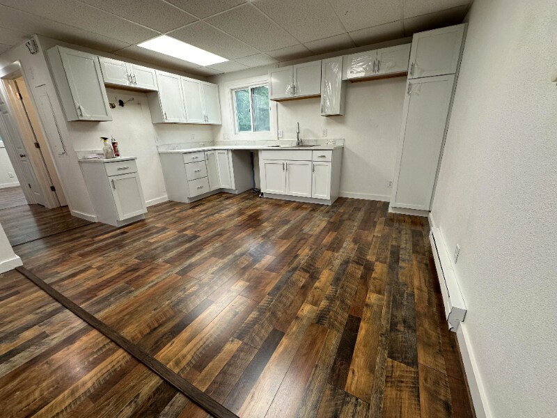 Building Photo - 124 Cherry Ave