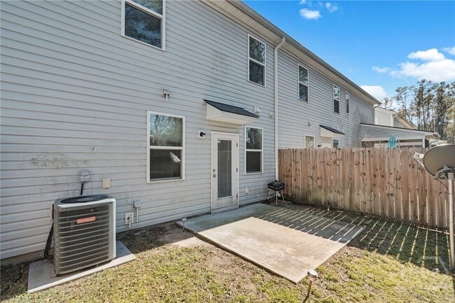 Building Photo - 124 Benelli Dr