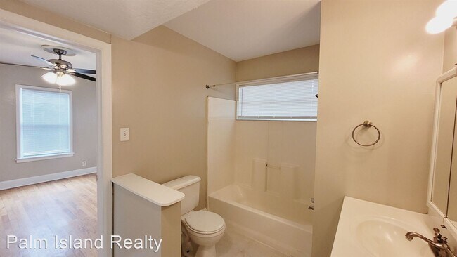 Building Photo - 3 br, 1 bath House - 800 28th St N