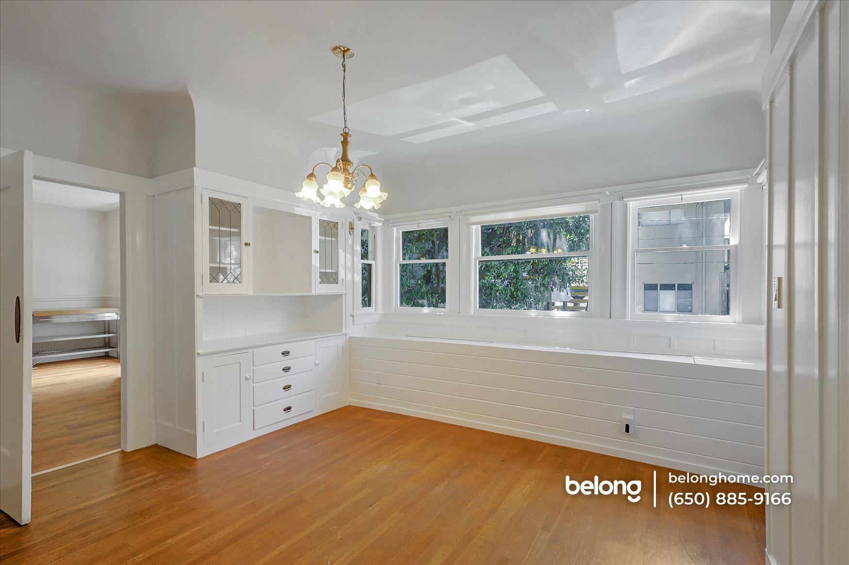 Building Photo - 422 Vernon St