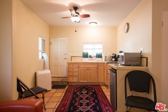 Building Photo - 1272 Ridgeley Dr