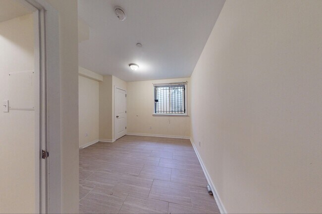 Building Photo - 1526 N Carlisle St