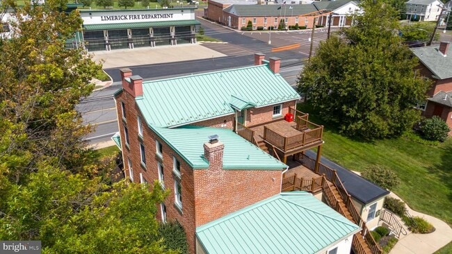 Building Photo - 397 W Ridge Pike