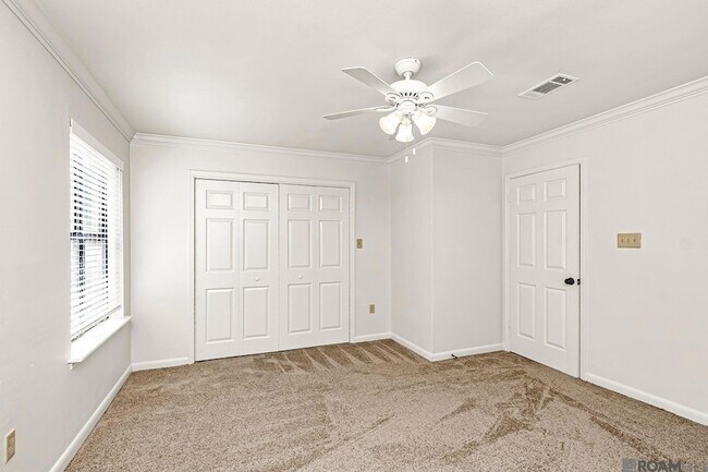 Building Photo - 5243 Butter Creek Ln