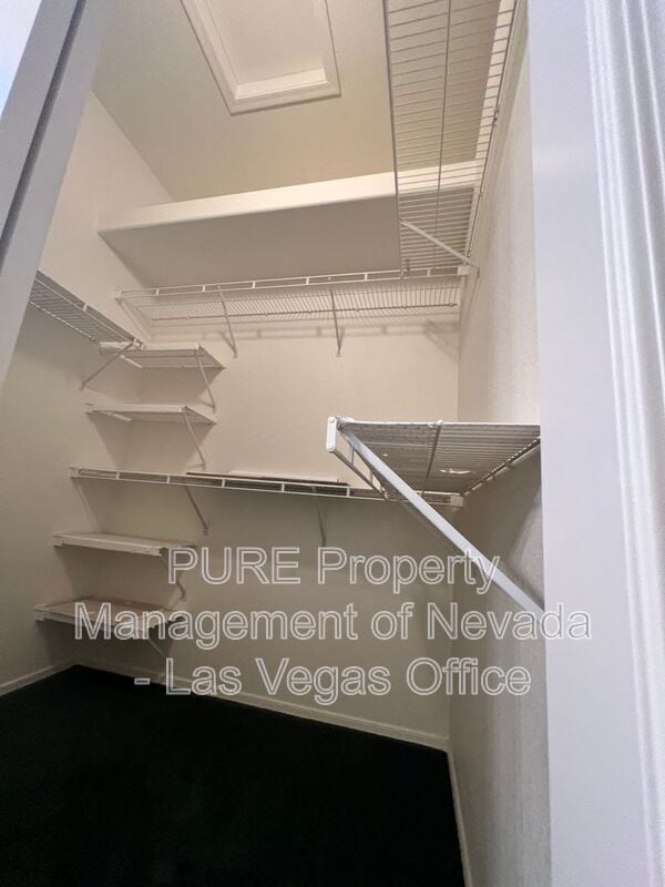 Building Photo - 10733 Clarion Ln