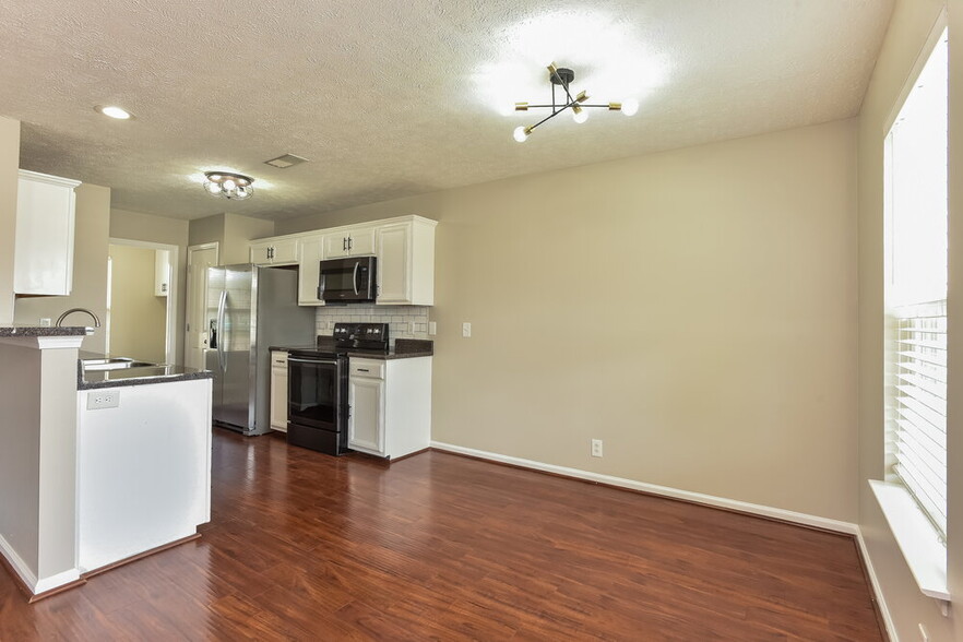 Building Photo - 105 Meigs Dr