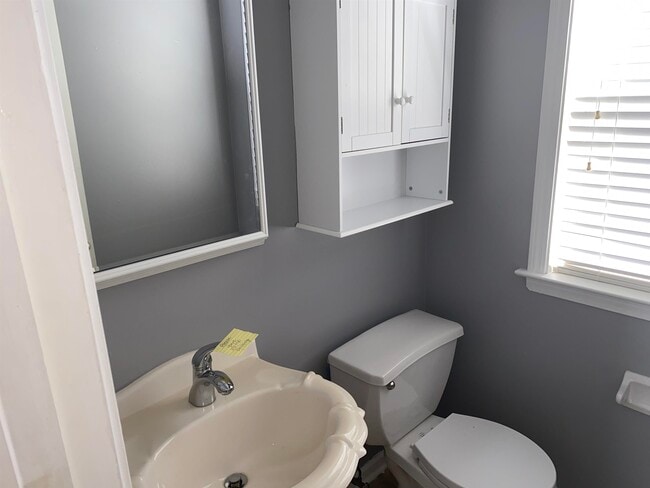 Building Photo - 1306 Isle Pointe Dr