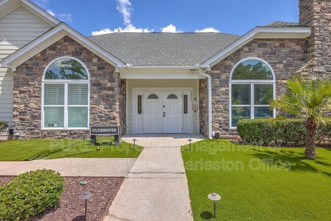 Building Photo - 8800 Dorchester Rd