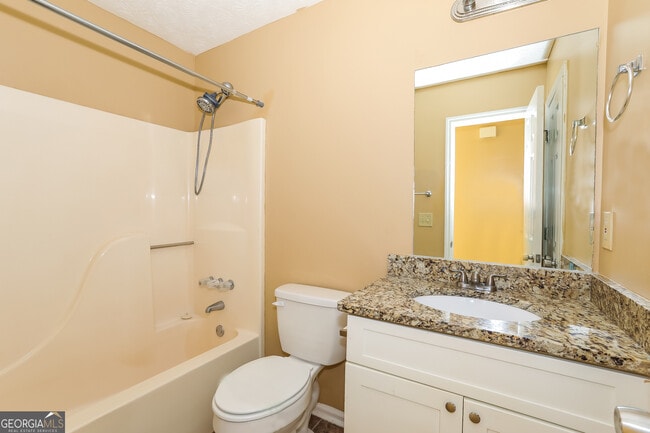 Building Photo - 4985 Diggers Way