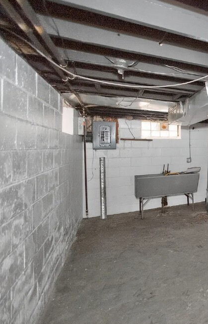 Building Photo - 19162 Conley St