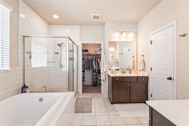 Building Photo - 13602 Terrett Trce