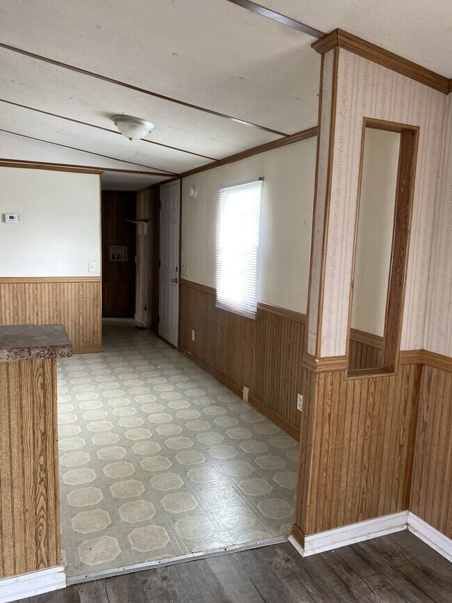 Building Photo - 314 Belew St