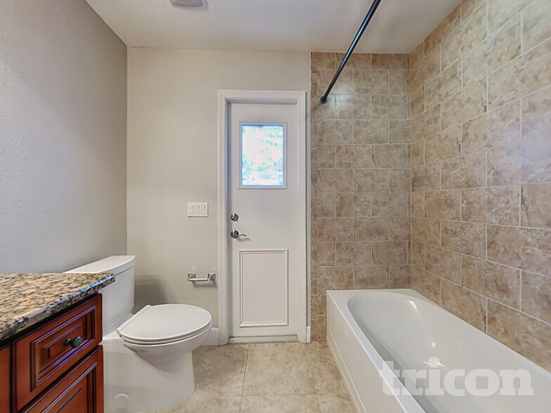 Building Photo - 7438 Watson Ln