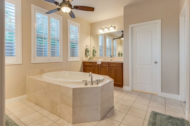 Building Photo - MacDonald Ranch Dream Home with Resort Sty...