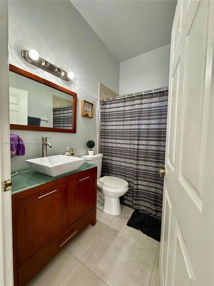 ?? 16137 Emerald Cove Rd, Weston — A Cozy One-Story Gem in Emerald Courts ?? - 16137 Emerald Cove Rd