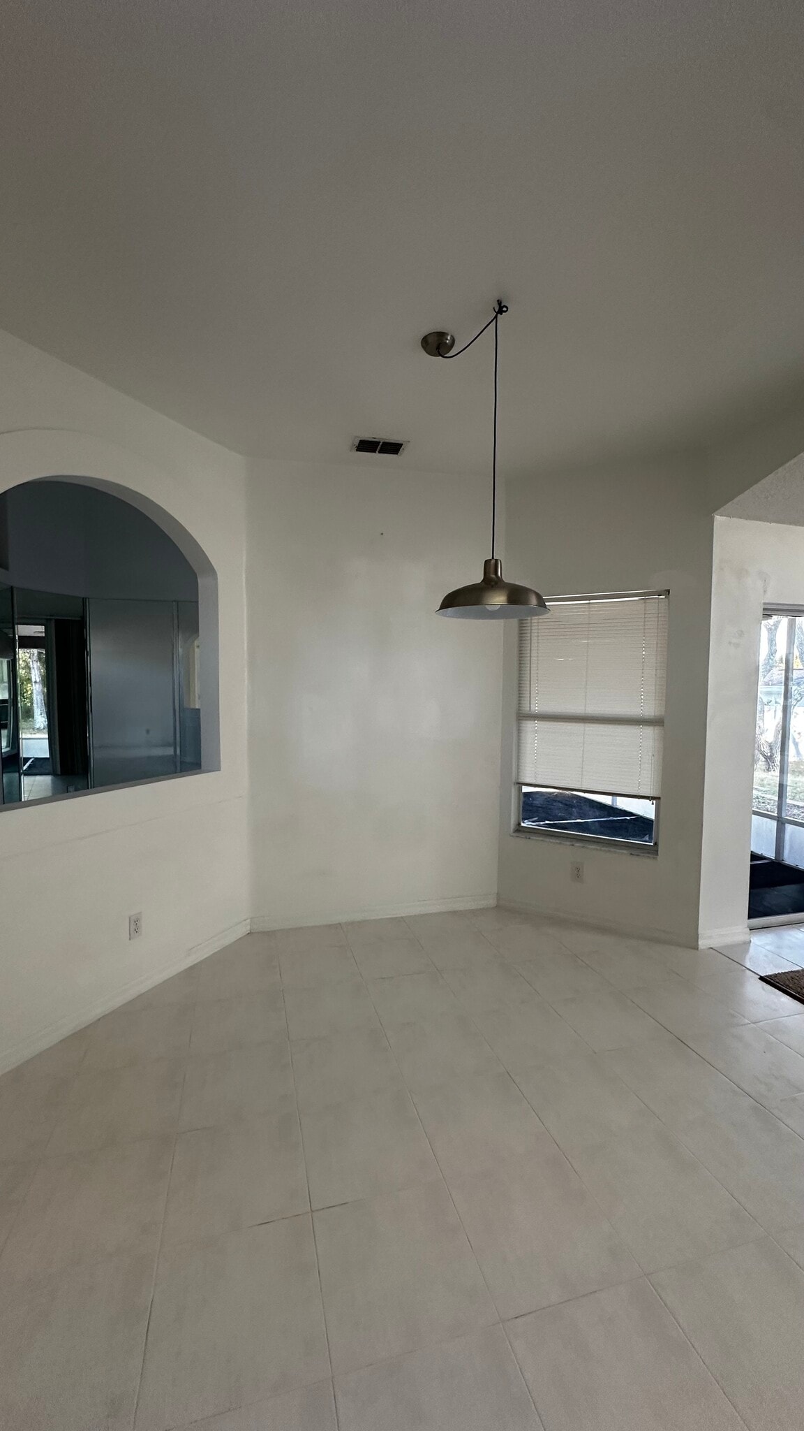 Building Photo - 5749 Cactus Cir