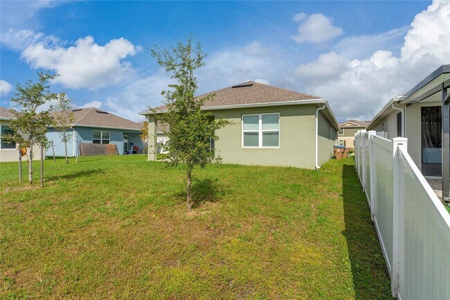 Building Photo - 1982 King Ranch St