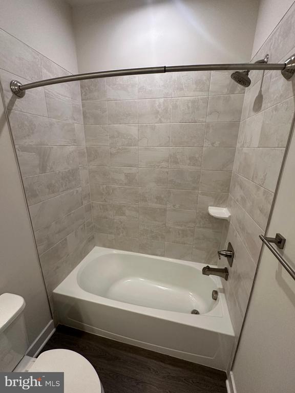Building Photo - 5615 Billenca Ln