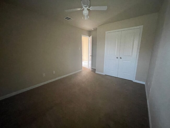 Building Photo - 6401 Alabaster Dr