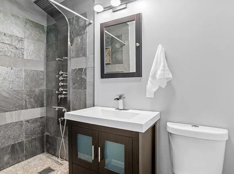 Building Photo - 9300 Blaisdell Ave S