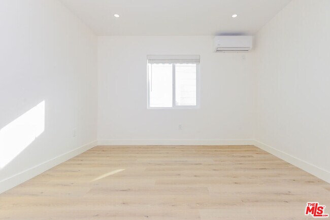 Building Photo - 1739 252nd St