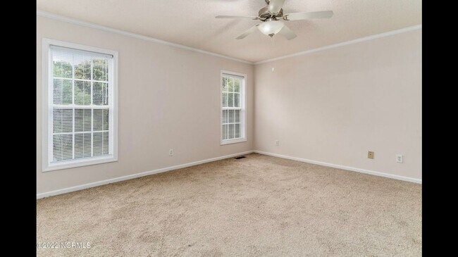 Building Photo - 3809 E Vancroft Cir