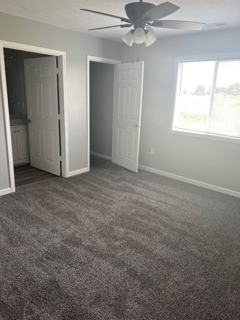 Building Photo - 109 Makayla Ave