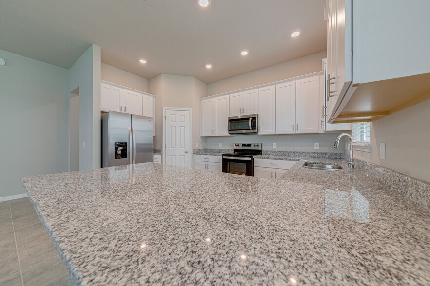 Building Photo - 524 Venetian Palms Blvd