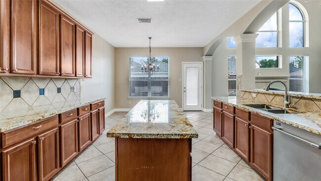 Building Photo - 11405 Starlight Bay St